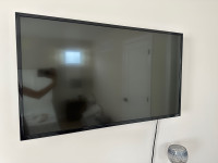 42” Vizio TV with wall mount 