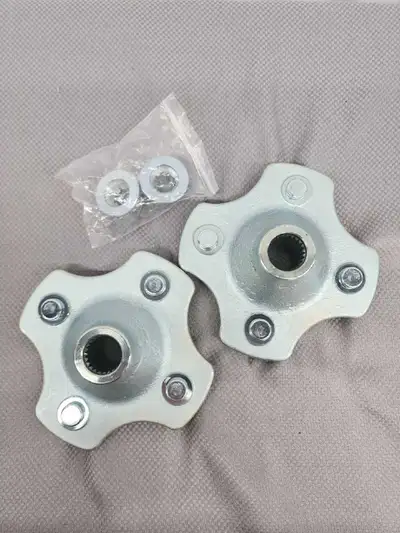 New! Honda Fourtrax Rear Axle Wheel Hub Set *Located in Niagara* This is a brand new aftermarket rea...