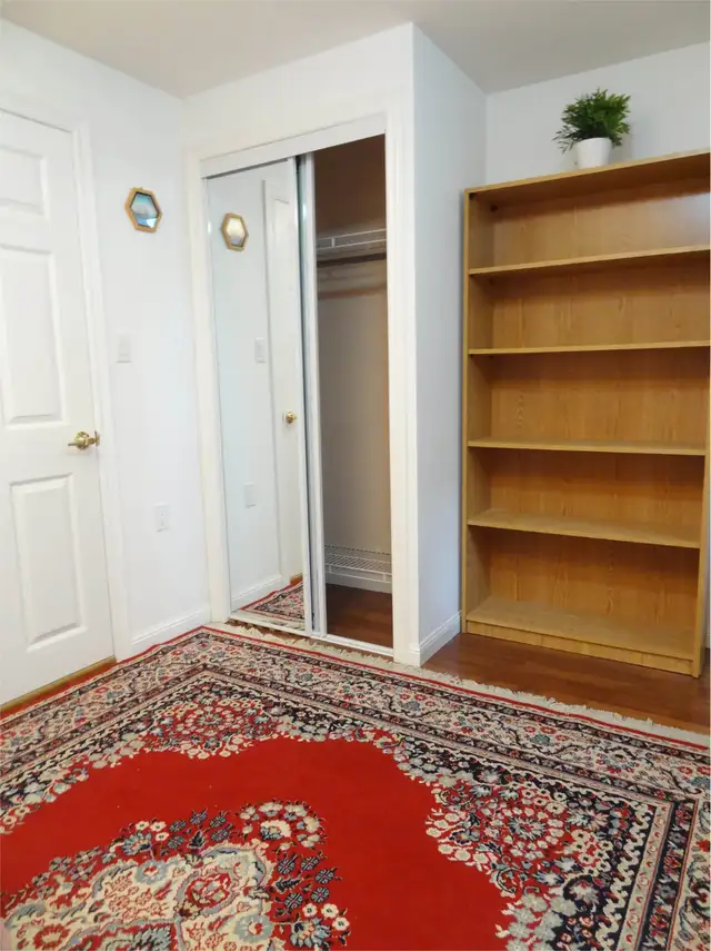 PRIVATE FURNISHED RENOVATED BASEMENT UNIT WITH PRIVATE KITCHEN, in Long Term Rentals in City of Toronto - Image 5
