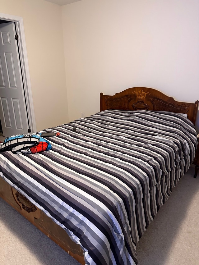 Queen bed with mattress and the box Beds & Mattresses Brantford
