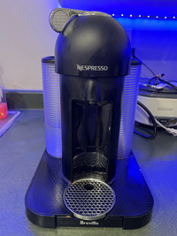 Nespresso Vertuo - Like NEW