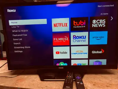 32 inch TV with ROKU block to stream live TV from a internet connection