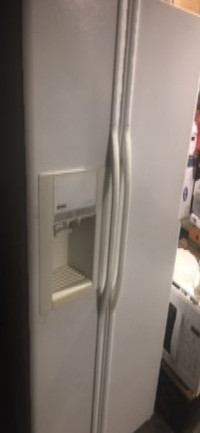 Sears Kenmore Side by side fridge $ 400.00