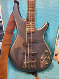 Ibanez SR400 bass 4 string