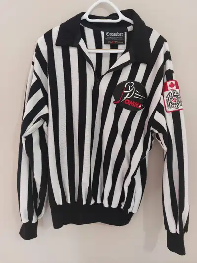 Vintage OMHA Ontario 98/99 Hockey Association XL Referee jersey, View more