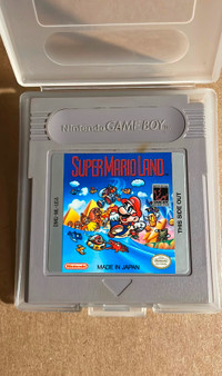 Nintendo gameboy Super Mario land game