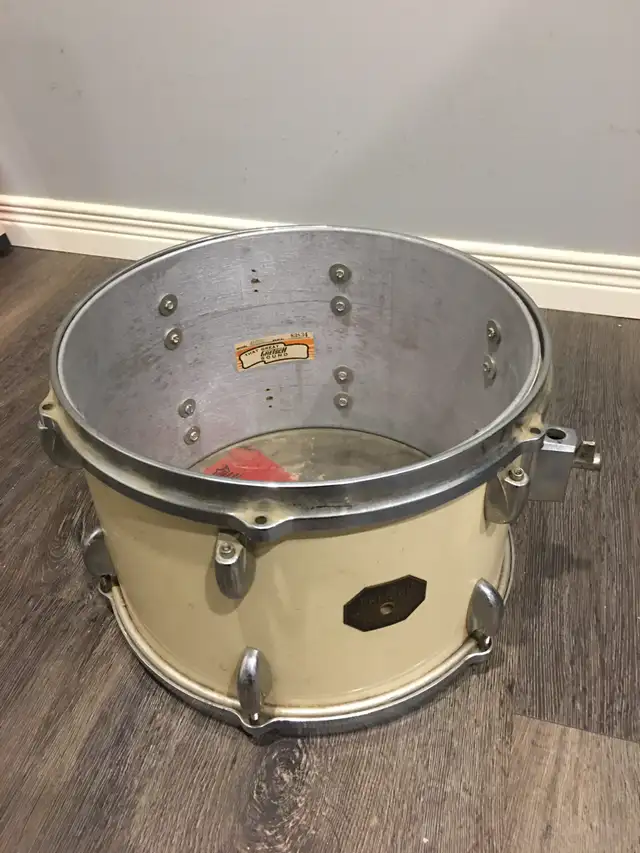 4 piece 1970's Gretsch drums for sale in Drums & Percussion in St. Catharines - Image 8
