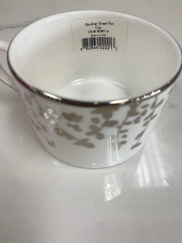 Kate Spade Gardner Street Platinum Place Setting in Kitchen & Dining Wares in Oshawa / Durham Region - Image 2