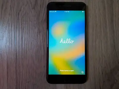Apple iPhone 8 Plus, View more