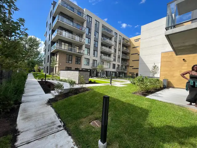 Condo (3 1/2) à louer à 2 minutes à pied du metro Langelier in Long Term Rentals in City of Montréal - Image 8