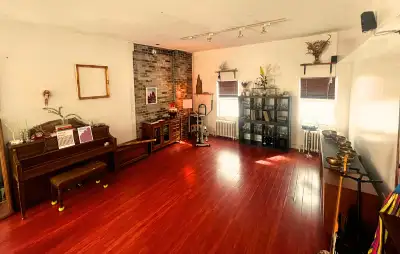We’re looking for a fourth roommate to join our spacious, two-story furnished loft in downtown Toron...