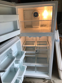 Réfrigérateur MAYTAG A VENDRE