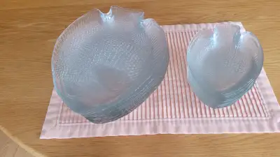 Set of glass dishes, View more