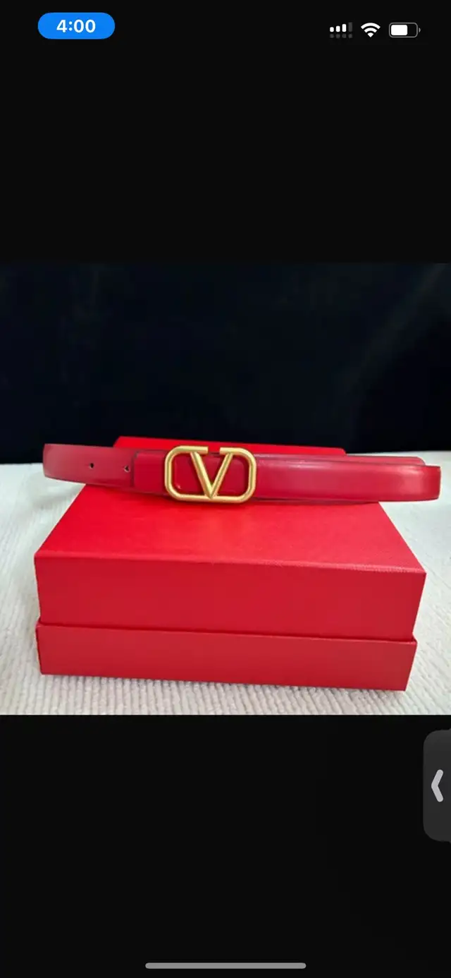 Valentino belts and bags in Women's - Bags & Wallets in Ottawa - Image 3