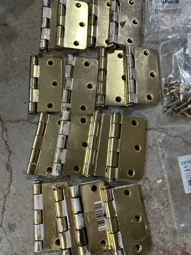 3inch brass door hinges ONWARD in Windows, Doors & Trim in City of Montréal - Image 3