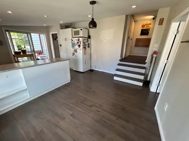 Bright and Spacious Two-Bedroom Apartment for Rent63654769165955122