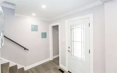 3 Beds/Bath beautiful house in Mississauga near Bloor & Cawthra
