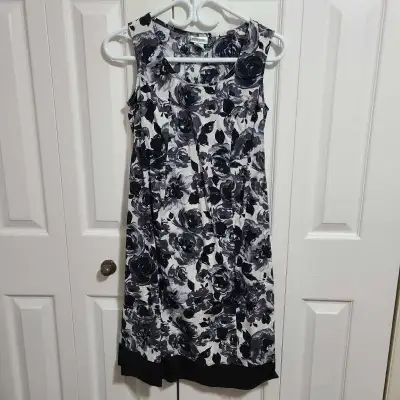 Motherhood maternity dress size small, View more