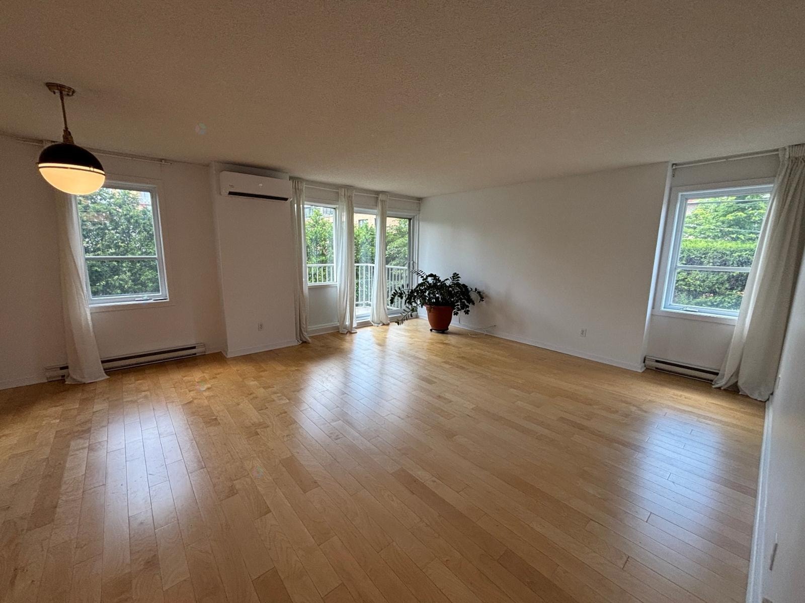 Condo 4 1/2 à louer — photo 3