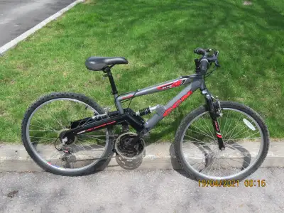CCM XM4 MONTAIN BIKE FOR SALE, View more