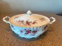 Royal Albert Lavender Rose Covered Serving Bowl