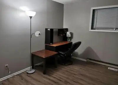 Available on January 1st，2026. good for students or workers, near Sask polytechnic school, quiet loc...