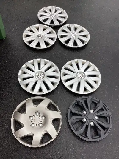 These are a set of mixed wheel covers, from Volkswagen and other vehicles 4 VW outside diameter of w...