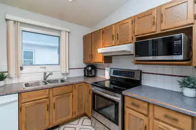 Used kitchen cabinets in decent shape.