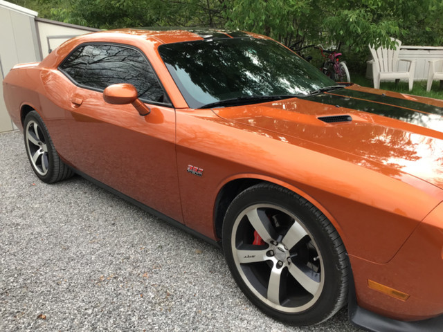 2011 DODGE CHALLENGER SRT8 TOXIC ORANGE “RARE” in Cars & Trucks in Peterborough - Image 3