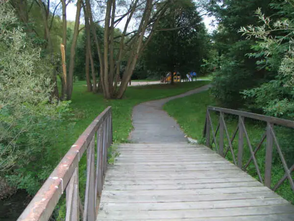 Comfortable townhouse for rent in Kanata. Two minutes to the 417 in Long Term Rentals in Ottawa - Image 18