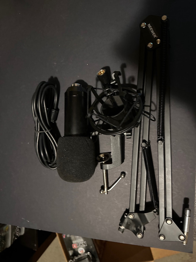 USB microphone  in Speakers, Headsets & Mics in London