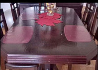 Dining table and 8 seats