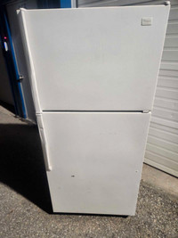 Frigidaire Standard Blamc Whirlpool-LIVRAISON POSSIBLE 