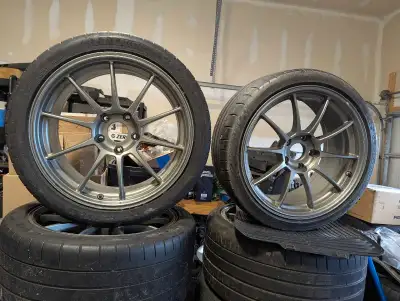 TR MOTORSPORTS MT1 5x120 bolt pattern Squared 18" x 9 et 35 Set of 4 wheels Rims no bends , no crack...