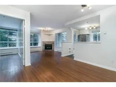 $3,750 / 2br - 830ft2 - Great location! Lynn Valley, North Van