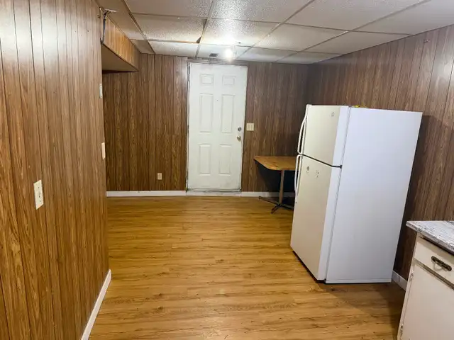 1 bedroom + Den basement in the NE in Long Term Rentals in Calgary - Image 6