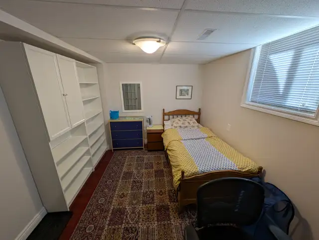 Room for Rent (Yorkdale) - Males Only in Room Rentals & Roommates in City of Toronto - Image 11