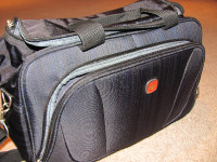 Swissgear Shoulder Bag (laptop or boarding bag)