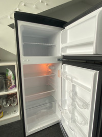 4.5 cu ft mini fridge 