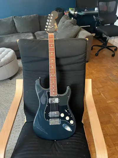 Pending/Fender Stratocaster MIM Custom shop, View more