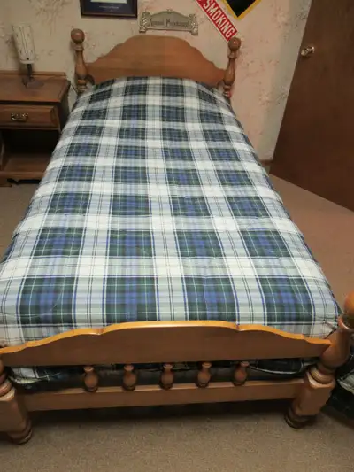 6 piece boys solid maple bedroom set by Roxton, View more