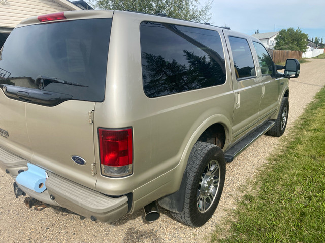 Ford Excursion Limited 6.0 in Cars & Trucks in Red Deer - Image 4