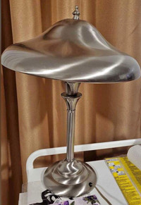 Bauhaus lamp