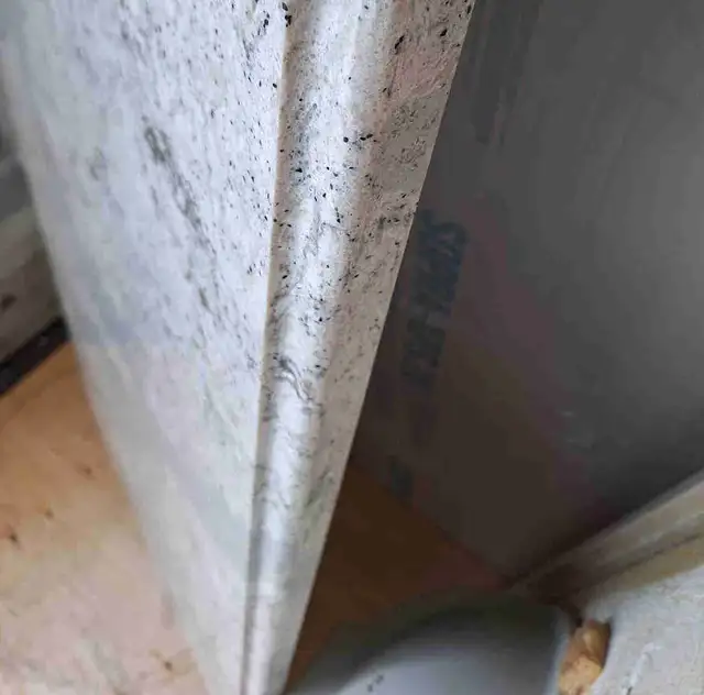 Quartz countertop in Cabinets & Countertops in Oshawa / Durham Region - Image 2