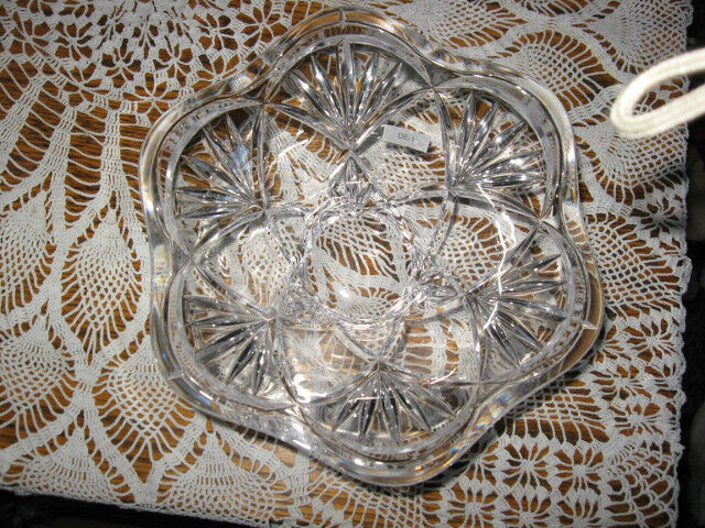 Waterford Crystal Bowl for Sale in Kitchen & Dining Wares in Kamloops - Image 2