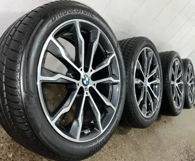 2022 BMW X3 M40i 20" OEM / Original style 699M staggered wheels and high performance run flat summer...