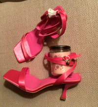 NEW - Ladies Size 11 Hot Pink Sandals,  3.75  inch  heel