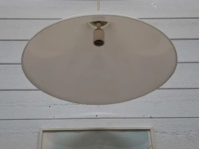 Mid-century scandinavian style pendant light (fixture, pe in Indoor Lighting & Fans in Ottawa - Image 7