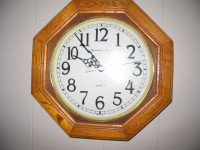 Wood Frame Quartz Wall Clock