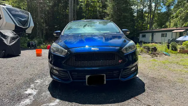 2016 Ford Focus ST dans Autos et camions dans Ottawa - Image 5